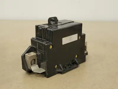 USED SQUARE D QO230