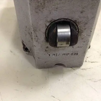 USED BOSCH 0 810 001 879