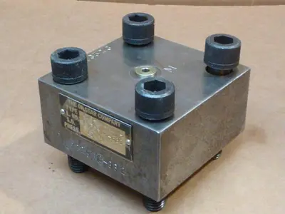 USED OILGEAR A09-NNNNNN-VU-A2