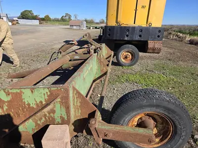 USED 1988 JOHN DEERE 12RL-05