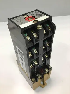 USED ALLEN BRADLEY 700-P1200A1 SER B