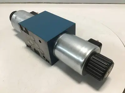 USED BOSCH 0 810 001 700