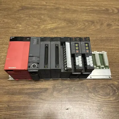USED MITSUBISHI Q02HCPU