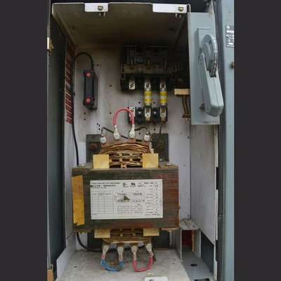 Allen Bradley 7 Bank Center Line 2100 Series MCC Panel