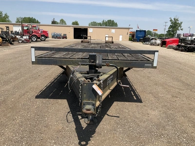 2005 Leland 30’ Tag Trailer