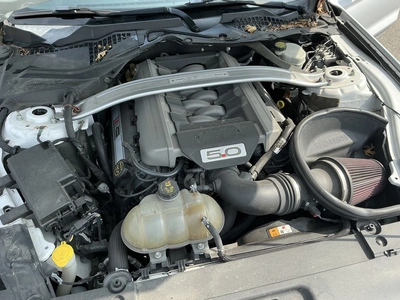 USED 2016 FORD MUSTANG