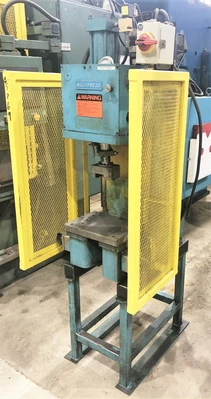 USED 1998 MULTIPRESS MULTIPRESS M4P-8 PRESS