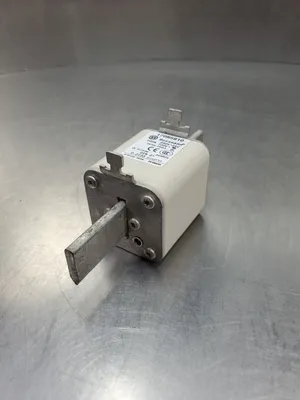 Bussmann 170M5810 Semiconductor Fuse, 500A 690-700V. 4E-32