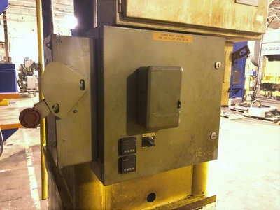USED USED DAKE PRESSES DAKE 27-537 PRESS