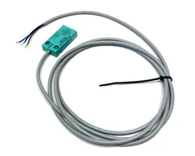 NBB5-F33-E2, 084620, 84620 | Pepperl+Fuchs NBB5-F33-E2 Inductive Sensor 84620 - New