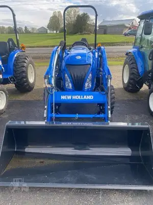 New | in-Stock 2025 NEW HOLLAND WORKMASTER 40 Sub-Compact & Compact Tractors Maine US | Beauregard Equipment #1511330