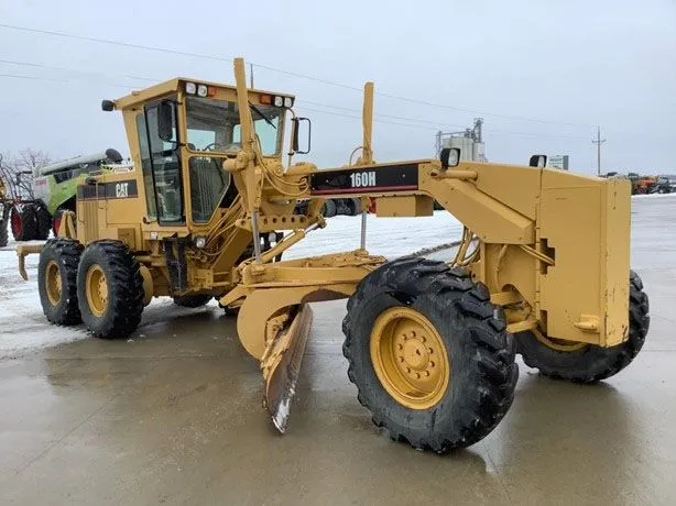 2001 Caterpillar 160H