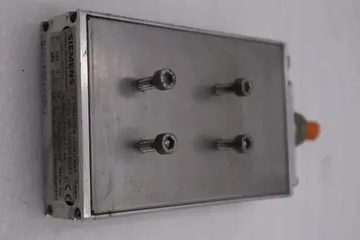 SIEMENS 1FN3 100-1WC00-0AA1 MOTOR STOCK K-2990-A
