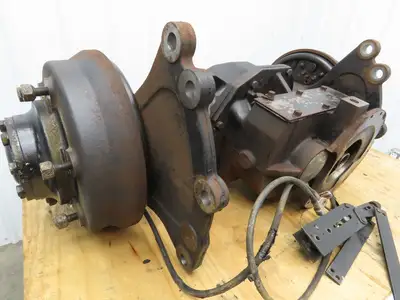 Yale ERC060GHN36TE084 Forklift Dual-Wheel Front Drive Axle 6 Lug Assembly