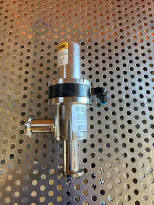 Used NOR-CAL PRODUCTS ESVP-0752-NW8 RIGHT ANGLE VALVE W/ KF 16/10 VACUUM FITTING Valves/Fittings California US | Equipment Lab #1511119