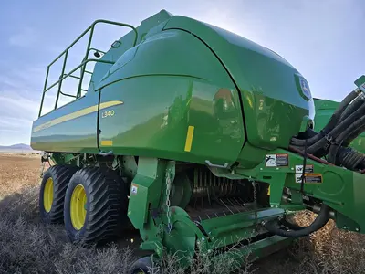 USED 2016 JOHN DEERE L340