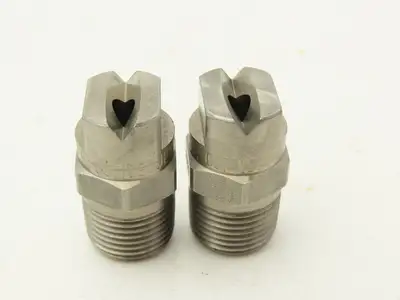 Spraying Systems H3/8U-SS5060 Veejet Stainless Spray Nozzle 3/8" NPT Lot of 12