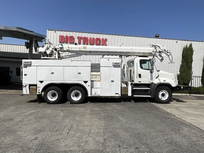 Used 2013 FREIGHTLINER 114SD Truck-Mounted Cranes California US | Big Truck & Equipment #1412339