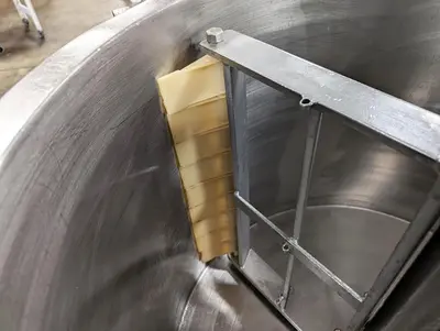 SAVAGE 450 CM Chocolate Conditioner | Harvest Equipment and Fabrication Inc (13)