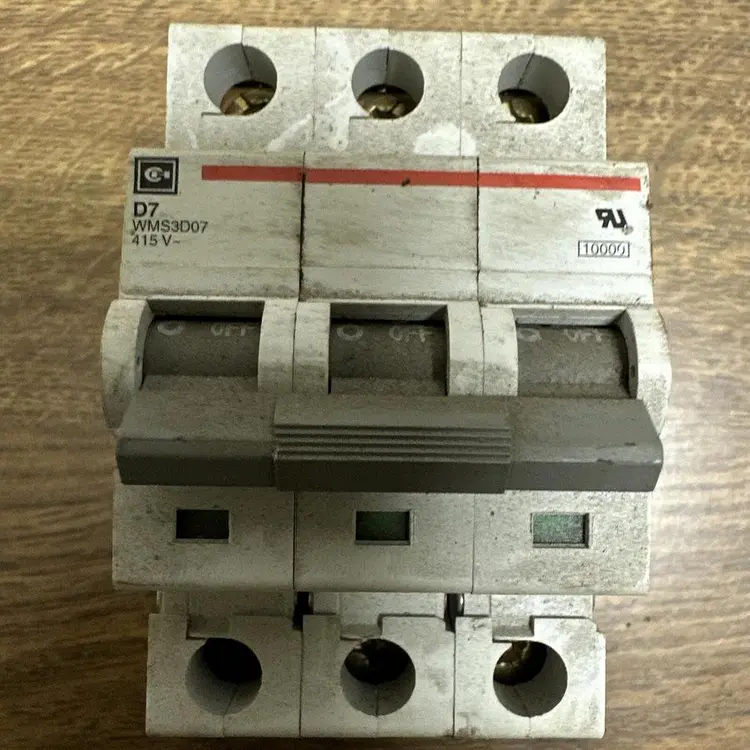 Used CUTLER-HAMMER D7 WMS3D07 Miscellaneous Equipment (Electrical & Power) Ohio US | Surplus Asset Holdings #1209319