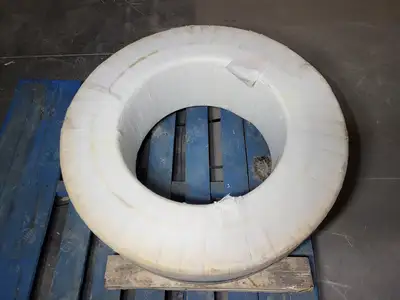 NEW SKF 23196 CA/C3W33