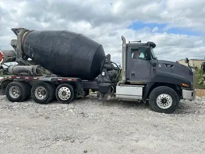 Used 2015 CATERPILLAR CT660S Concrete Mixer Trucks Texas US | Big D Heavy Equipment #1556971