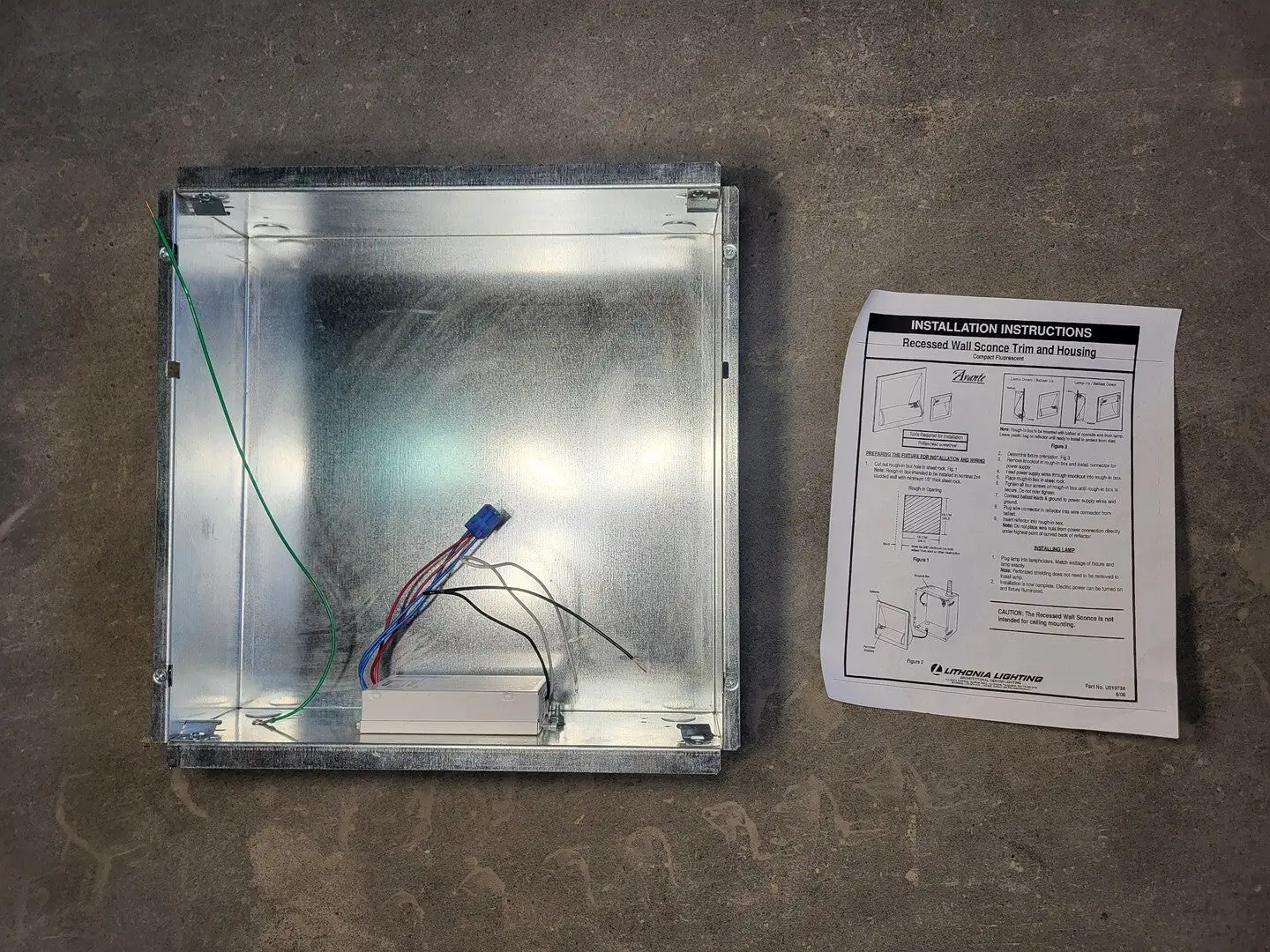 NEW LITHONIA LIGHTING AVSR 26/32
