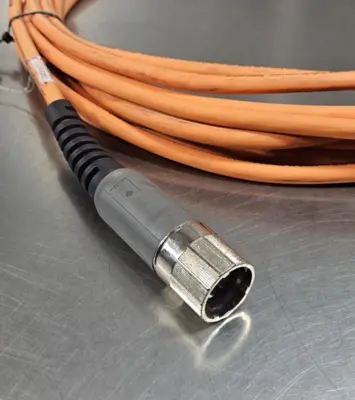 Allen-Bradley 2090-CPWM7DF-16AA15 Power Cable 35FT Loc5B25