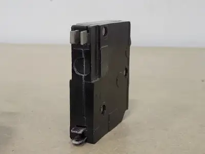 USED SQUARE D QO120