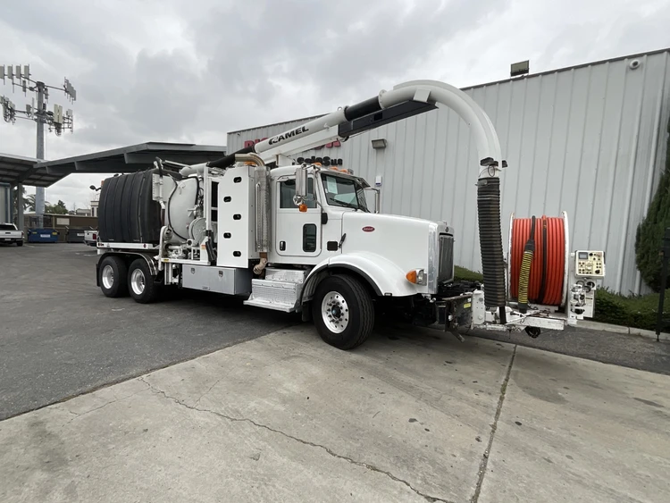 Used 2011 PETERBILT 365 Vacuum Truck California US | Big Truck & Equipment #1412262