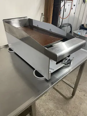 182-0005 Radiance TAMG12 Natural Gas Countertop Flat Griddle