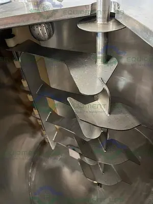 USED METAL FABRICATION 50 GALLON JACKETED MIXING TANK W/ SIDE SCRAPER, CONTROLLER