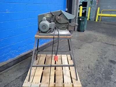 Used OLYMPIC FOUNDRY CO. SQUARE WHEEL Belt Grinders Including Sanders Ohio US | HGR 24 #1150546