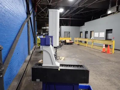 USED 2015 MITUTOYO CRYSTAPLUS M443