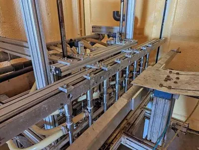Equipment Express 8-Head Valve Filler