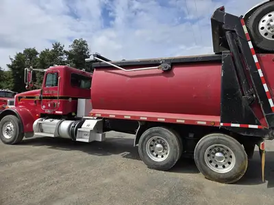 USED 2014 PETERBILT 365