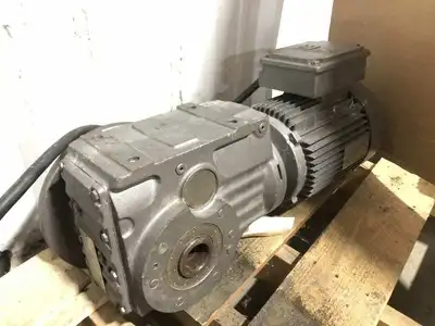 Sew-Eurodrive KAF67DT100LS4-KS 3HP Gear Drive/Speed Reducer 62RPM 27.28:1 3PH