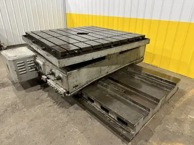 72" X 72" GIDDINGS & LEWIS (G&L) T-SLOTTED POWERED ROTARY TABLE W/ 72" POWERED INFEED SLIDE: STOCK #19731