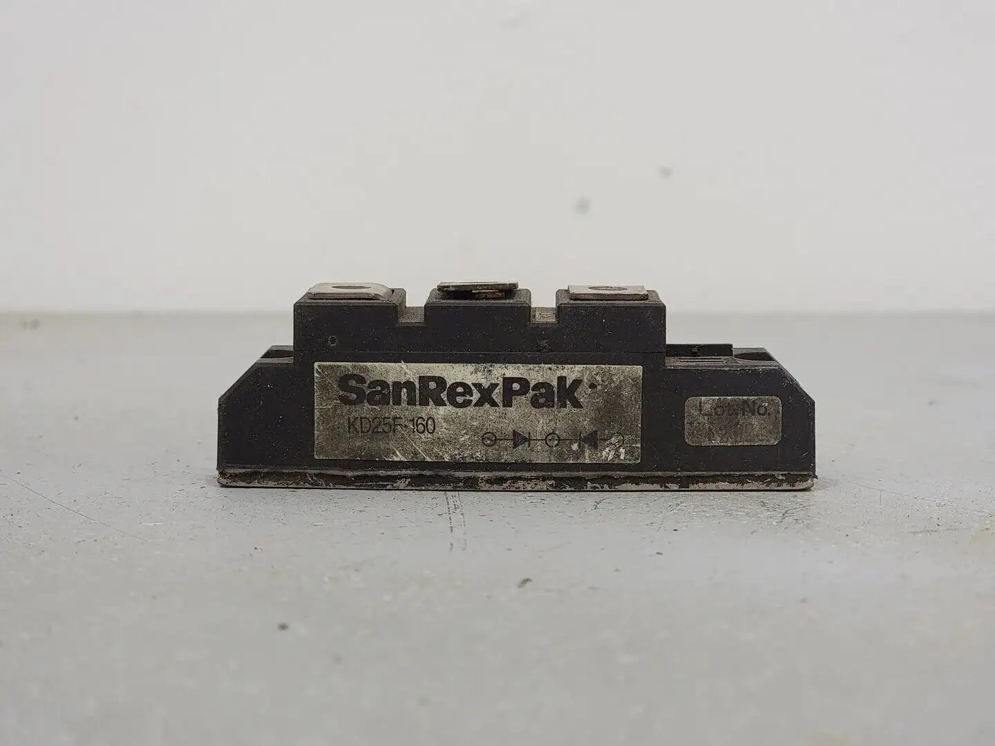 USED SANREXPAK KD25F-160