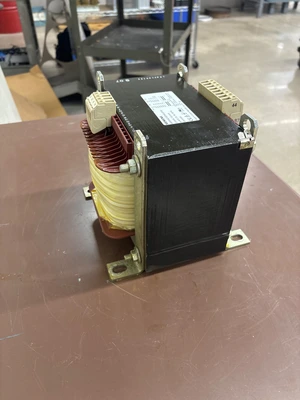 Used SIEMENS 4AM6542-8DD-0FA0 Transformers Illinois US | Aucto #1310719