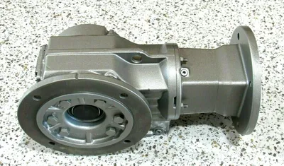 NEW SEW-EURODRIVE KAF57AM182 GEAR REDUCER