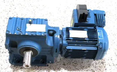 NEW SEW EURODRIVE S67DRE80M4/MM07/M0 GEARMOTOR S67DT80N4MM07C 1HP 65.63:1