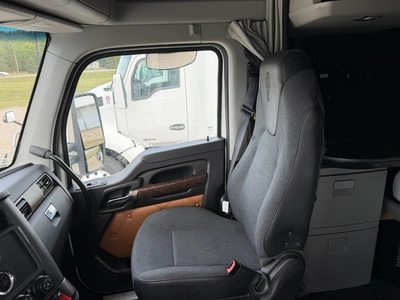 Used 2024 KENWORTH T880 TRUCK TRACTOR Conventional trucks Michigan US | Miedema Asset Management Group #1709430