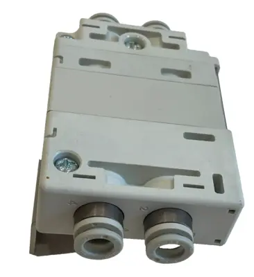 NEW SMC VQ2000-FPG-C8C8-FN CHECK BLOCK VQ2000FPGC8C8FN