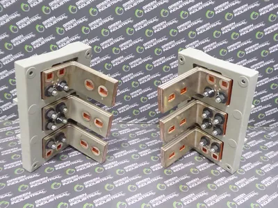 Siemens MBR9302 Mounting Block Base for PD/RD Frame Breakers 1600-2000A TWO Used