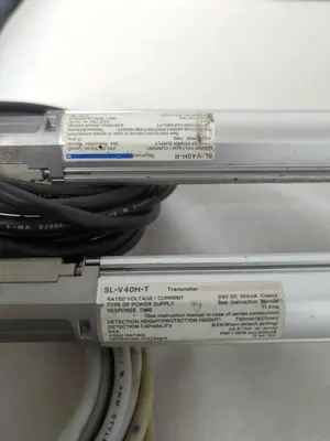 USED KEYENCE SL-V40H-T/SL-V40H-R