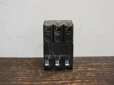 NEW SQUARE D QOB360VH