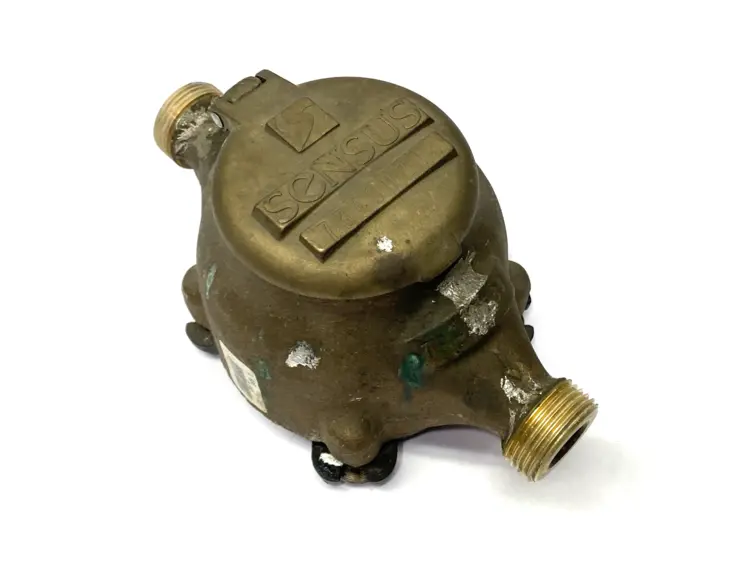 Used SENSUS BRASS BODY WATER METER Plumbing Equipment Michigan US | Maverick Industrial Sales #1092664