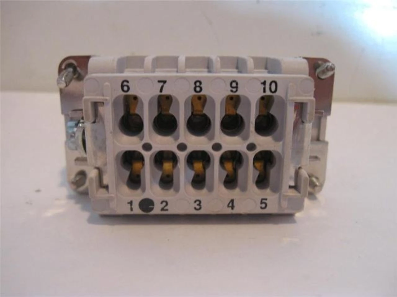 NEW PHOENIX CONTACT HC-B-10-EBUS