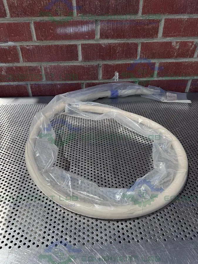NEW SAINT GOBAIN 94" SILICONE HOSE W/ 3/4" TO 1 1/2 SANITARY FITTING